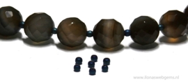 Ca. 200 stuks mini Hematiet kralen / spacer ca. 2,2mm(i84)