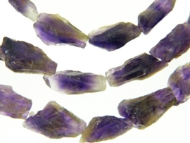 Amethyst `rough` ca. 14-18x10mm