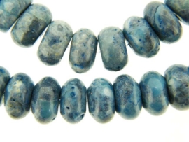 Sponskoraal blauw rondellen ca. 10,5x6mm