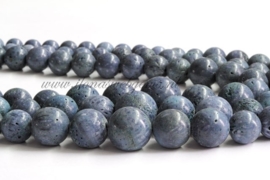 Koraal blauw rond choker