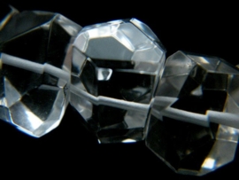 Bergkristal free shape ca. 13x10mm A kwaliteit!