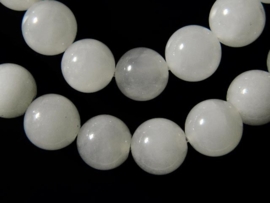 Jade wit rond ca. 10,5mm