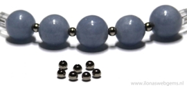 Ca. 200 stuks mini Hematiet kralen / spacer ca. 2,4mm(i86)