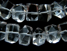 Bergkristal free shape ca. 13x10mm A kwaliteit!