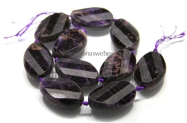 Amethyst kralen `extra dark` halve twist ca. 40x25x12mm (H63)