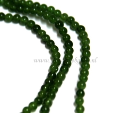 Jade Smaragd groen rond ca. 4,5mm (i76)