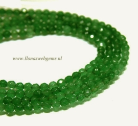 Jade groen facet rond ca. 4mm (i167)