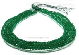 Jade Smaragd-groen facet rond ca.4mm (M109)