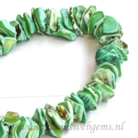 Parelmoer groen ca. 2-3x12mm