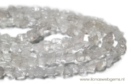 Bergkristal kralen rough ca. 6x6mm (M271o)