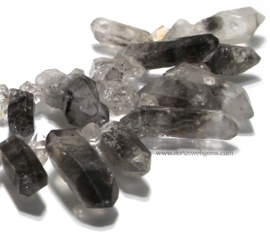 Bergkristal obelisken mix ca. 10 tot 30mm (J101)