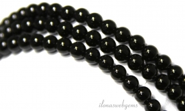 10 strengen Onyx kralen rond ca. 4mm