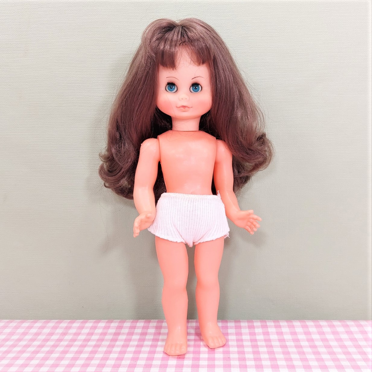 Vintage Ari pop 28 cm - retro poppenjurkje - poppen jaren 60/70