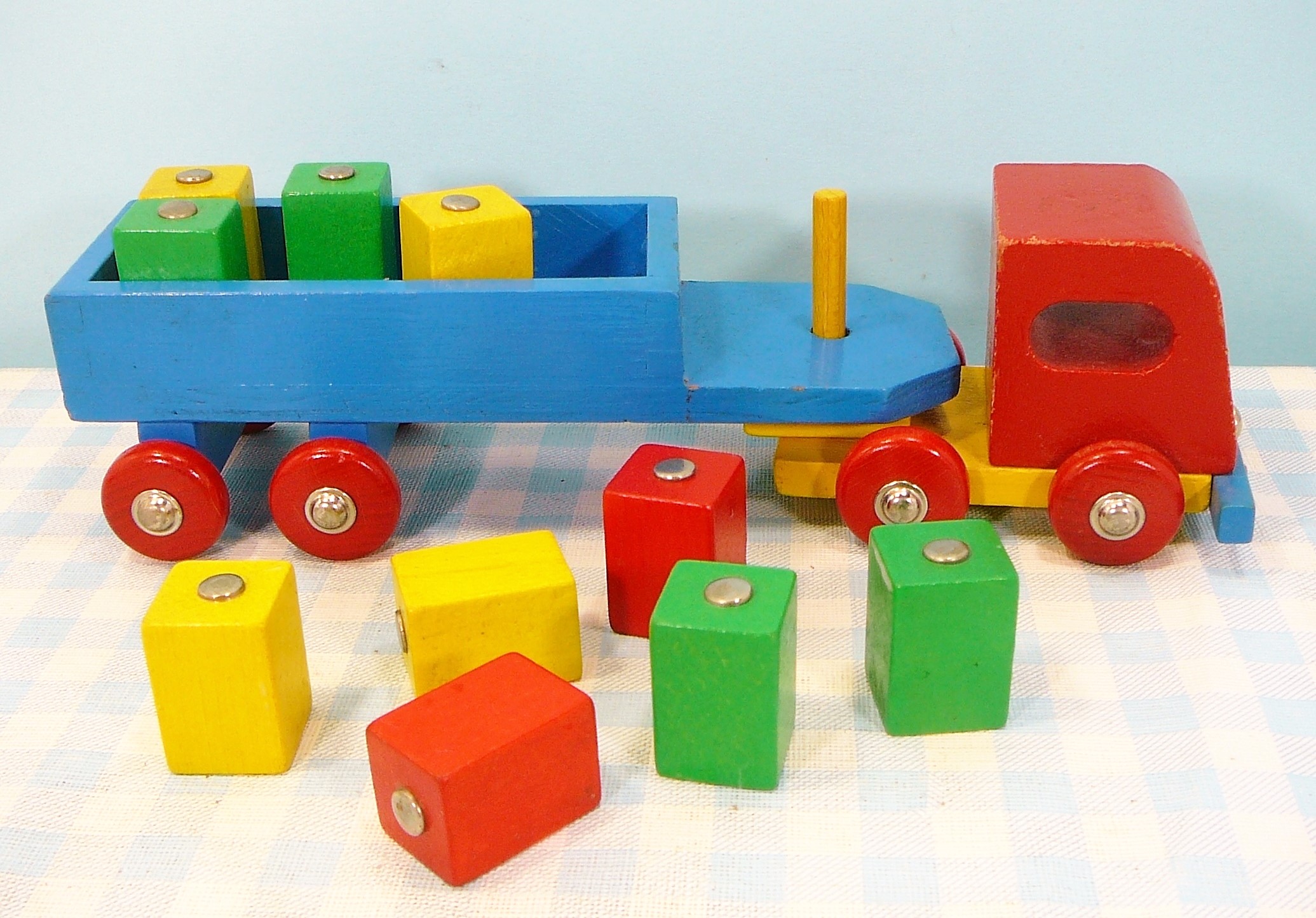 Vintage houten speelgoed hijskraan - vrachtwagen - blokken