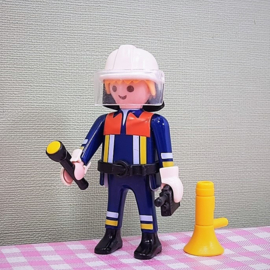 Playmobil 4820 brandweerman met accessoires - Playmobil brandweer