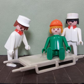 Vintage Playmobil 3361 verplegers met patient op brancard - ziekenhuis - 1976