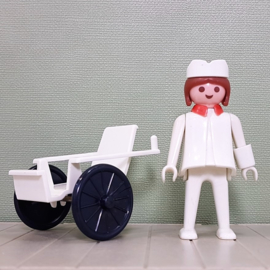 Vintage Playmobil 3362 verpleegster met rolstoel - ziekenhuis - 1976