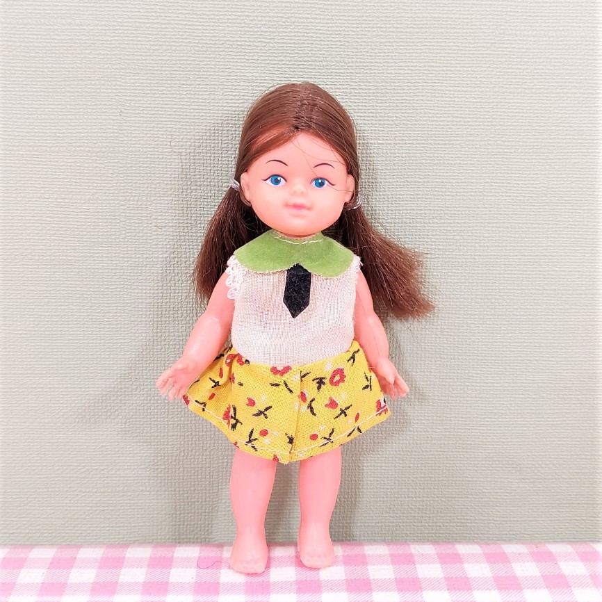 Vintage popje poppenhuispopje poppenhuis retro oud - 13 cm