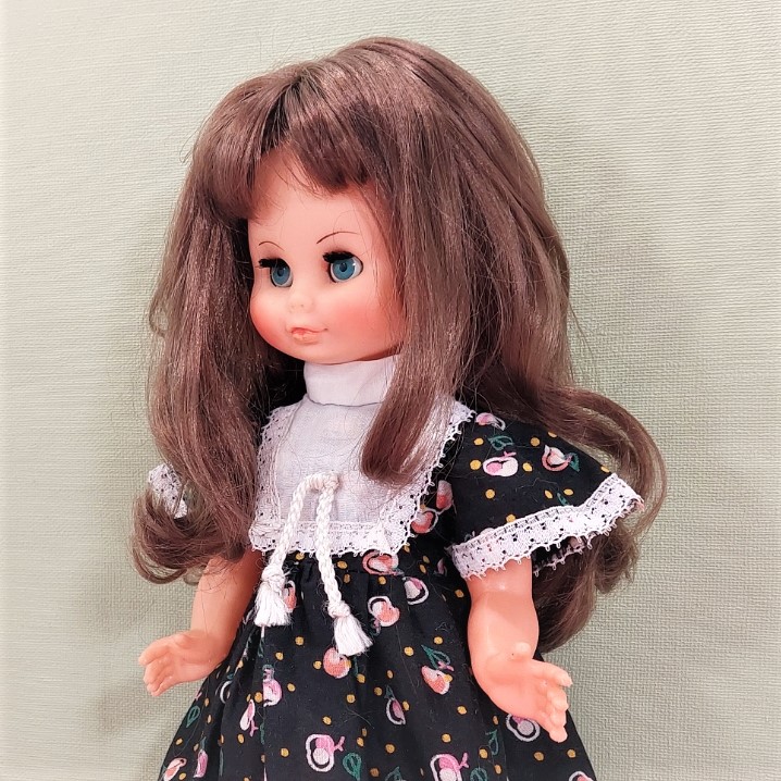 Vintage Ari pop 28 cm - retro poppenjurkje - poppen jaren 60/70