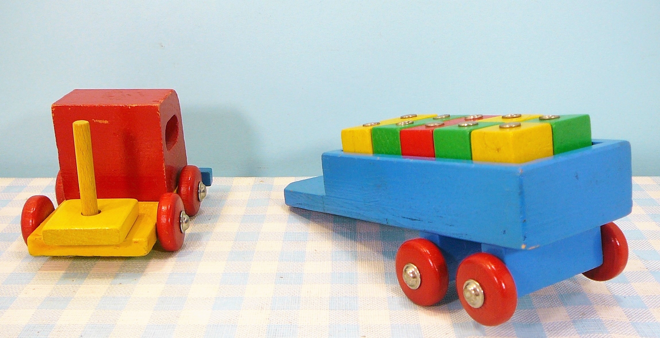 Vintage houten speelgoed hijskraan - vrachtwagen - blokken