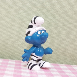 Vintage Smurf gevangene  -  Schleich Peyo Hong Kong 1965