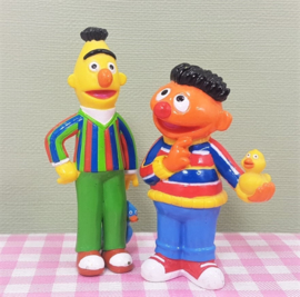 Vintage Yolanda Bert en Ernie Sesamstraat figuren