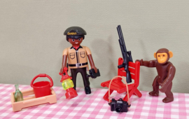 Playmobil 4826 Safari Oambati Ranger figuur met aap - Playmobil Wild Life - Avontuur