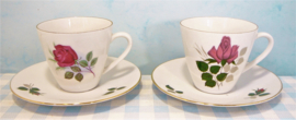 Vintage Bavaria servies -  kop en schotel met roosjes