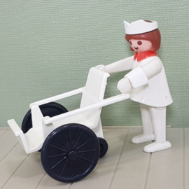 Vintage Playmobil 3362 verpleegster met rolstoel - ziekenhuis - 1976