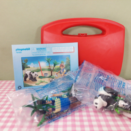 Playmobil 70105 pandaverzorger met panda in meeneemkoffer - Playmobil Dierentuin