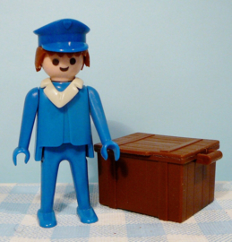 Vintage Playmobil station figuur met kist - 1975