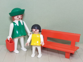 Vintage Playmobil 3597 moeder met  kleuter - jaren 80