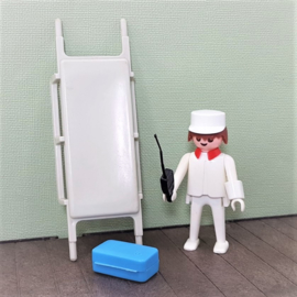 Vintage Playmobil 3361 verpleger met brancard - ziekenhuis - 1976