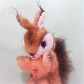 Vintage Tiere mit Herz knuffel - Eekhoorn