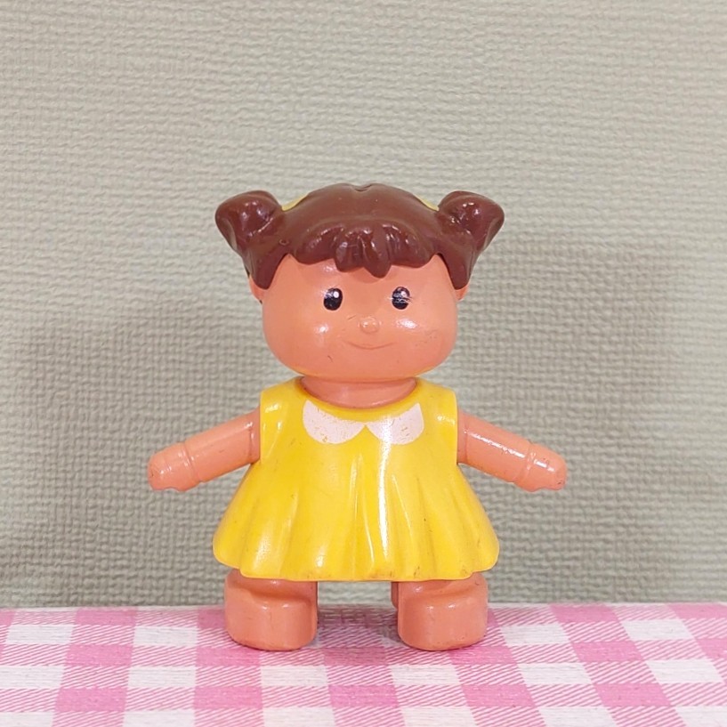 Lego Duplo 2951 / 4908 Lisa pop - Lisa's baby figuur - 2001