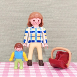Playmobil Special 4668 moeder met baby in Maxi-Cosi - Playmobil City Life