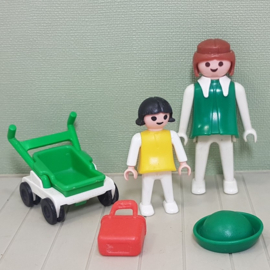 Playmobil 3597 moeder met  wandelwagen - jaren 80