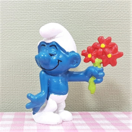 Vintage Smurf met boeket bloemen  -  Schleich Peyo W. Germany