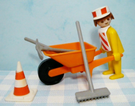 Vintage Playmobil 3313 wegwerker of bouwvakker met kruiwagen - 1974