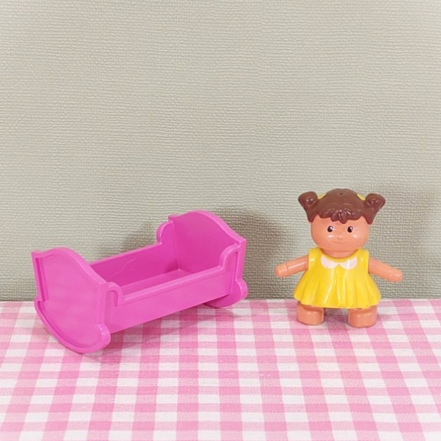 Lego Duplo 2951 / 4908 Lisa pop - Lisa's baby figuur - 2001