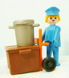 Vintage Playmobil 3323 kruier met bagage - station - 1974 /1981