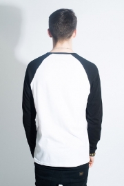 Pop Boutique, Raglan T-shirt Black / White in Medium.