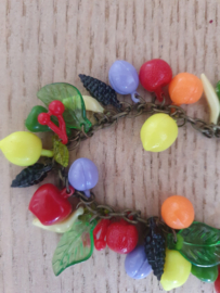 Bow and CRossbones, Fruit armband.