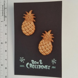 Bow and Crossbones, Wooden Tiki Pineapple Stud.