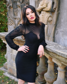 Katakomb, Mistress Dress.