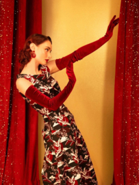 What Katie Did, Claret Long Velvet Gloves