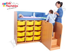 Verschoontafel Commode kinderopvang 150 cm breed met trap en 12 kunststof Gratnells laden | Aankleedtafel