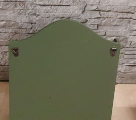 Brocant wandkastje in groen met gouden bies
