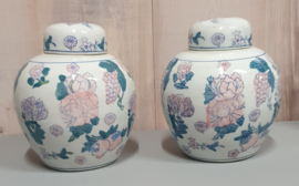 Twee gemberpotten