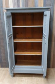 Brocante kast: Brocante spekkast of meidenkast